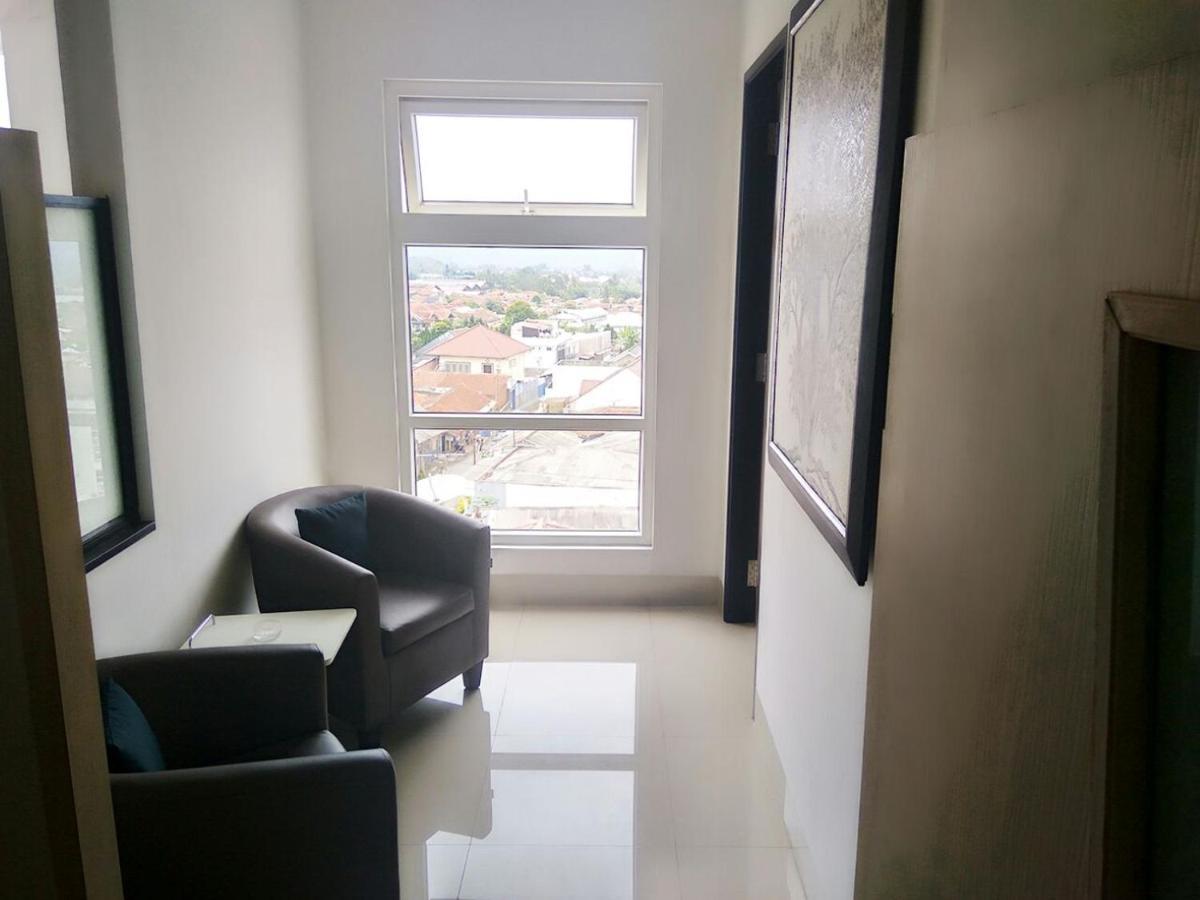 Sparks Odeon Sukabumi, Artotel Curated Extérieur photo